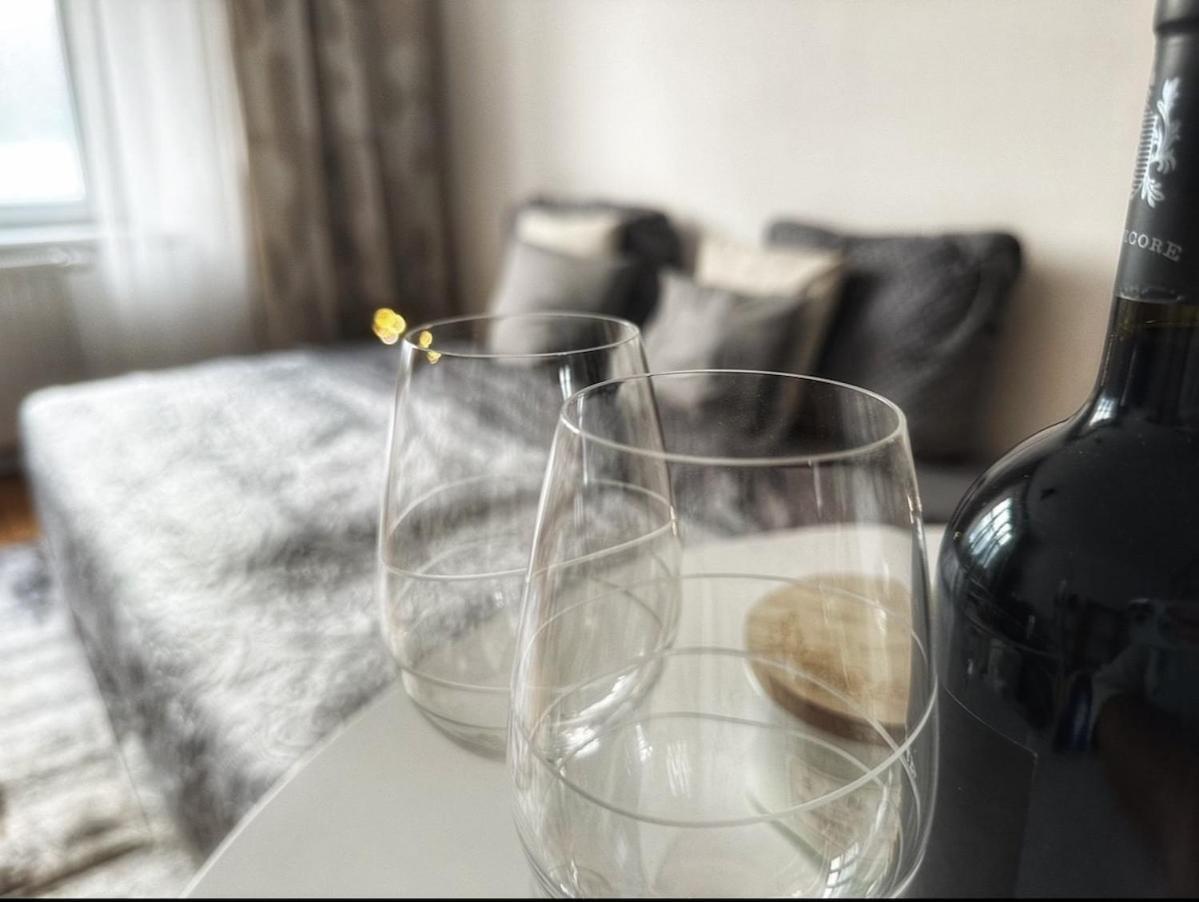 Cozy Harbor In The Hearth Of Apartamento Praga